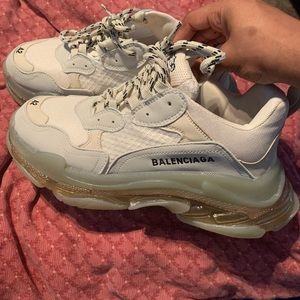 Balenciagas they are a 9 1/2 fit like a 10 or 10 1/2 space in front and back